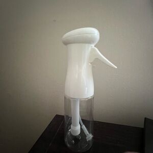 White Continuous Spray Water Bottle